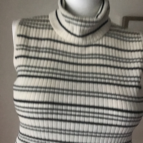 JNY % Merino wool sleeveless sweater - Picture 4 of 11